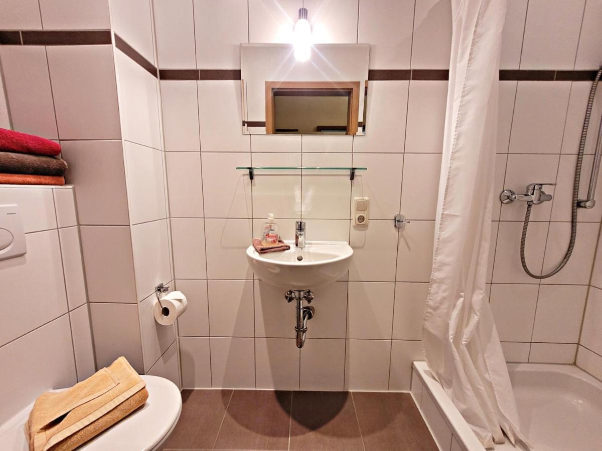 Ferienwohnungen "Tannenhaeuser" Kuehlungsborn Exterior foto